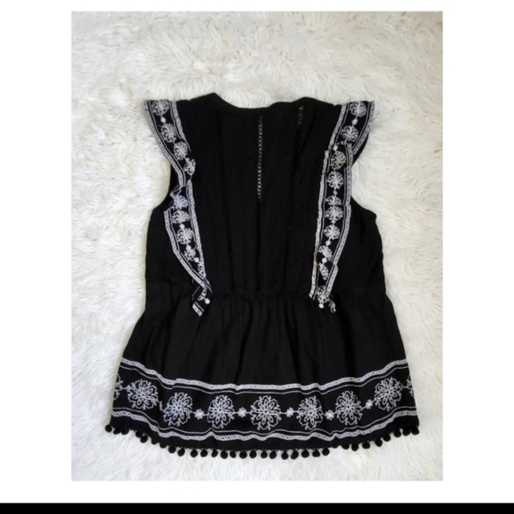 Anthropologie Akemi Kin Adelina Embroidered Blouse - Picture 6 of 10